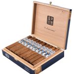 ChìMolly Dynasty Robusto E