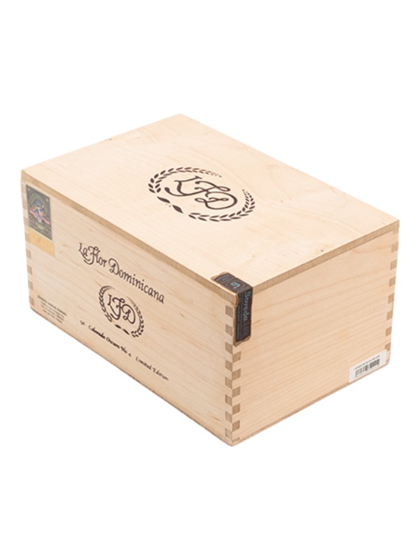 La Flor Dominicana Colorado Oscuro No. 4