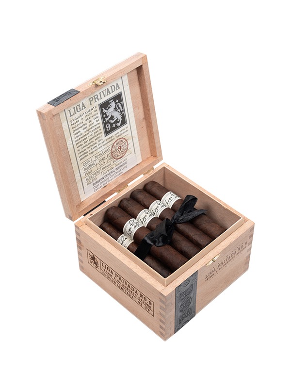 Liga Privada No. 9 Robusto