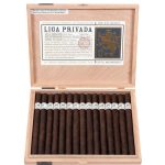 Liga Privada Unico Serie LP40 Lancero