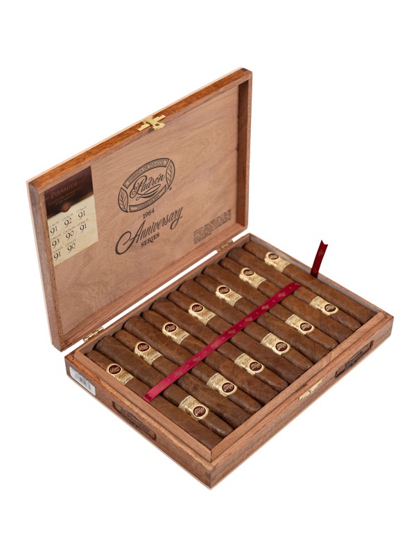 Padron 1964 Anniversary Pyramide Natural