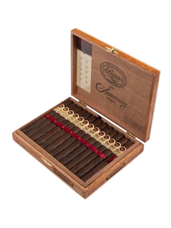 Padron 1964 Anniversary Serie Corona Maduro