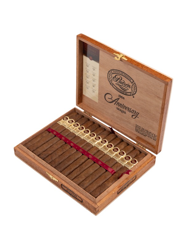 Padron 1964 Anniversary Serie Corona Natural