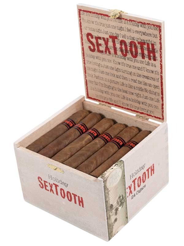 Tatuaje SexTooth Holiday