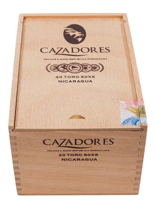 La Aurora Cazadores Nicaragua Toro