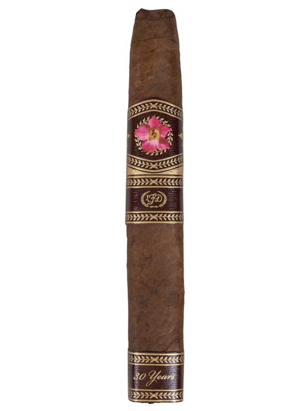 La Flor Dominicana 30th Anniversary Chisel
