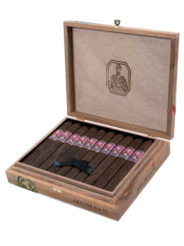 Foundation Aksum Maduro Toro