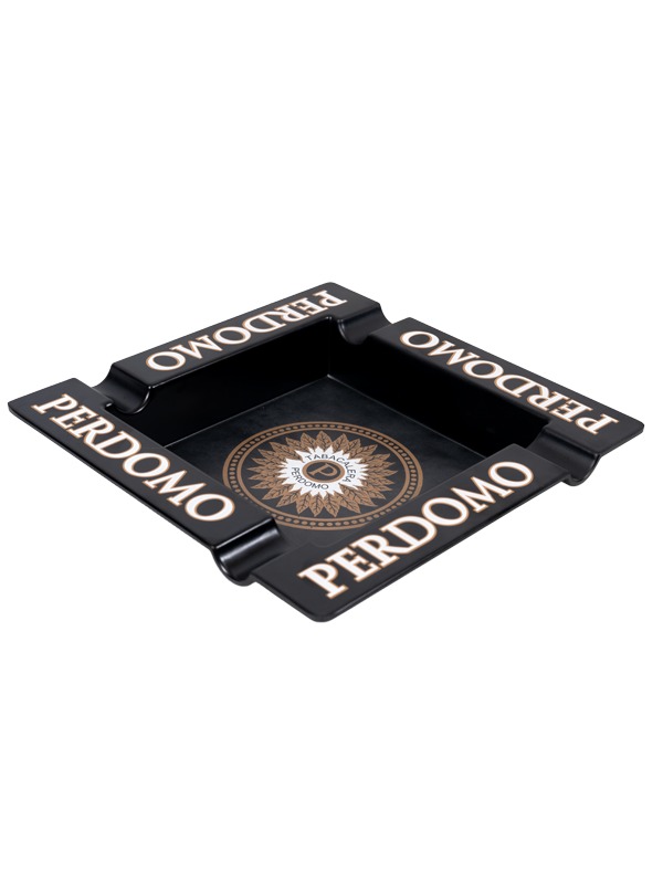 Perdomo’s Signature Series Ashtray Kit