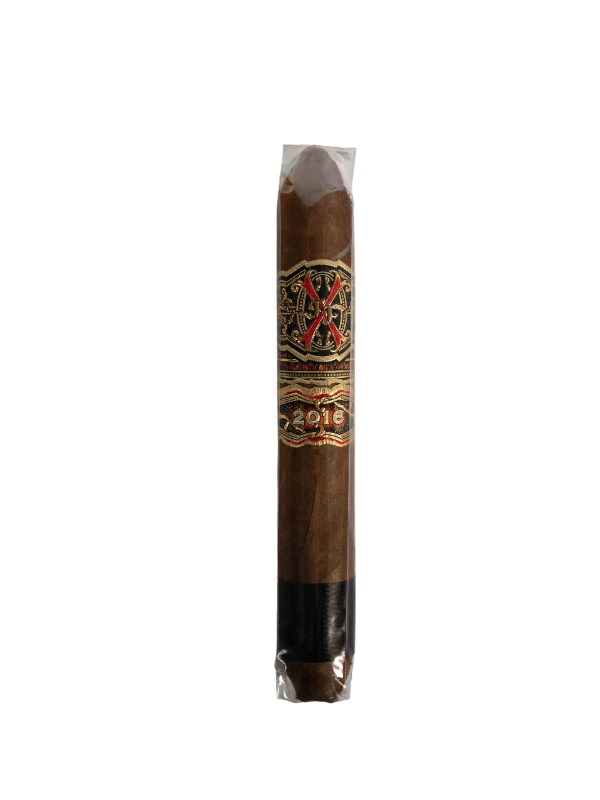 Fuente Fuente OpusX Rare Black Diadema 54