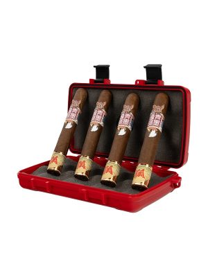 Bonus ChiMolly Travel Humidor Including Four Fox y Chimolly Robusto E