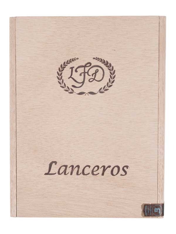 La Flor Dominicana Double Ligero Lancero Oscuro